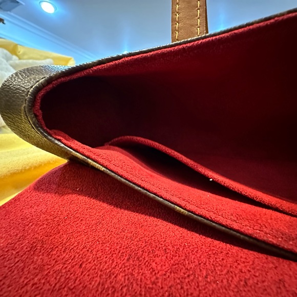 ❤️FREE Louis Vuitton Wallet with EXCLUSIVE AUTHENTIC SONATINE Louis Vuitton BAG - Picture 9 of 13